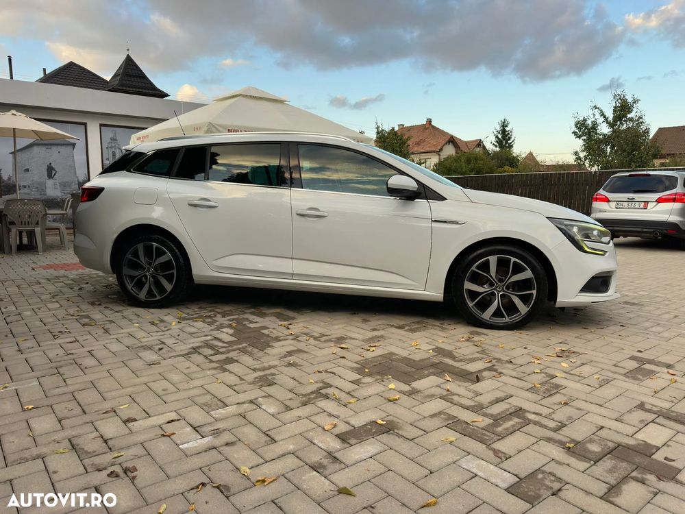 Renault Megane ENERGY dCi 130 BOSE EDITION - 5