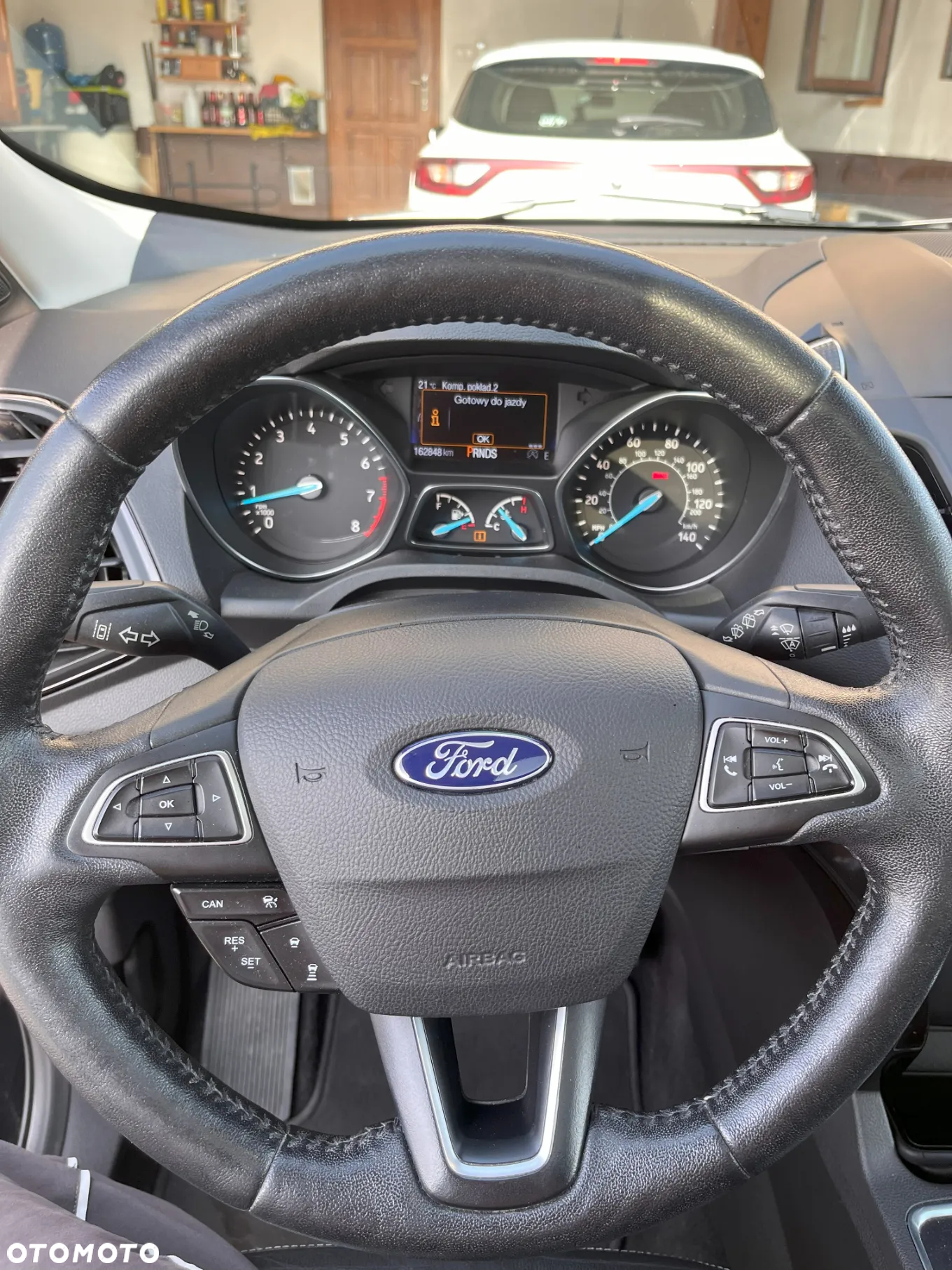 Ford Escape 2.0 EcoBoost AWD Titanium - 9