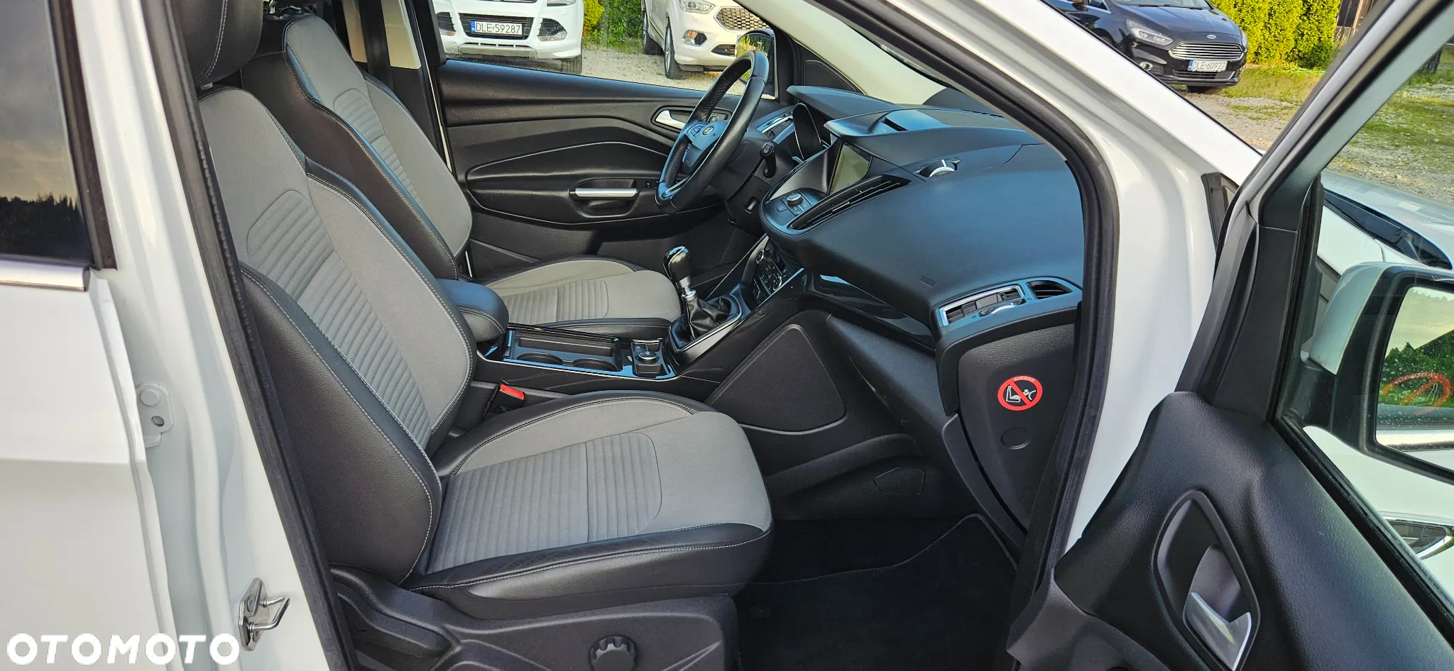 Ford Kuga 2.0 TDCi 4WD Titanium - 28