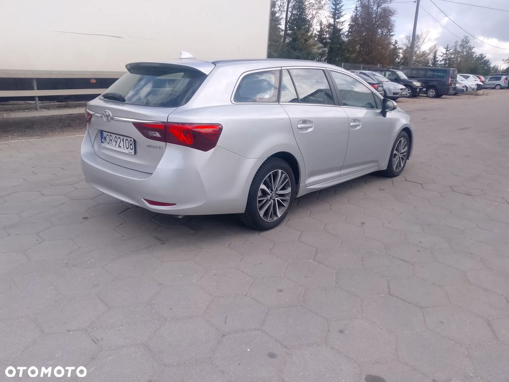 Toyota Avensis 2.0 D-4D Prestige - 4
