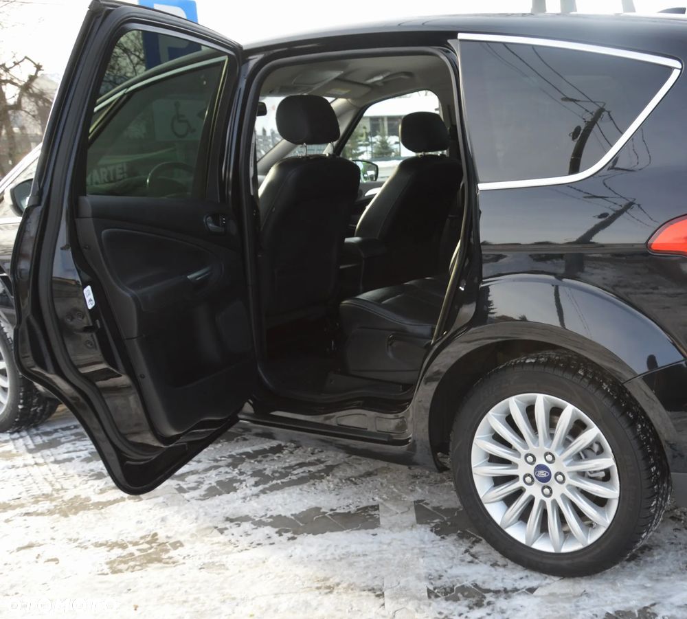 Ford S-Max - 34