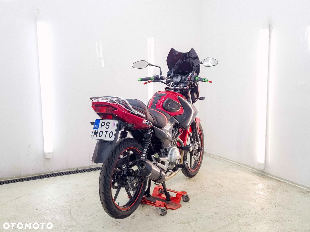 Yamaha YBR - 6