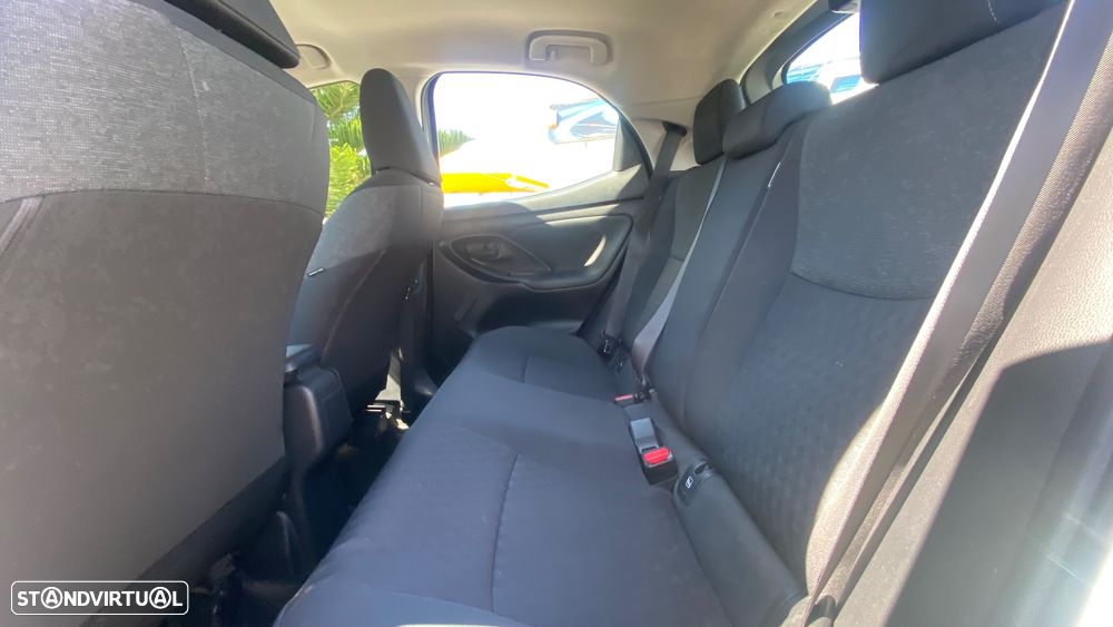 Toyota Yaris 1.5 HDF Comfort - 23