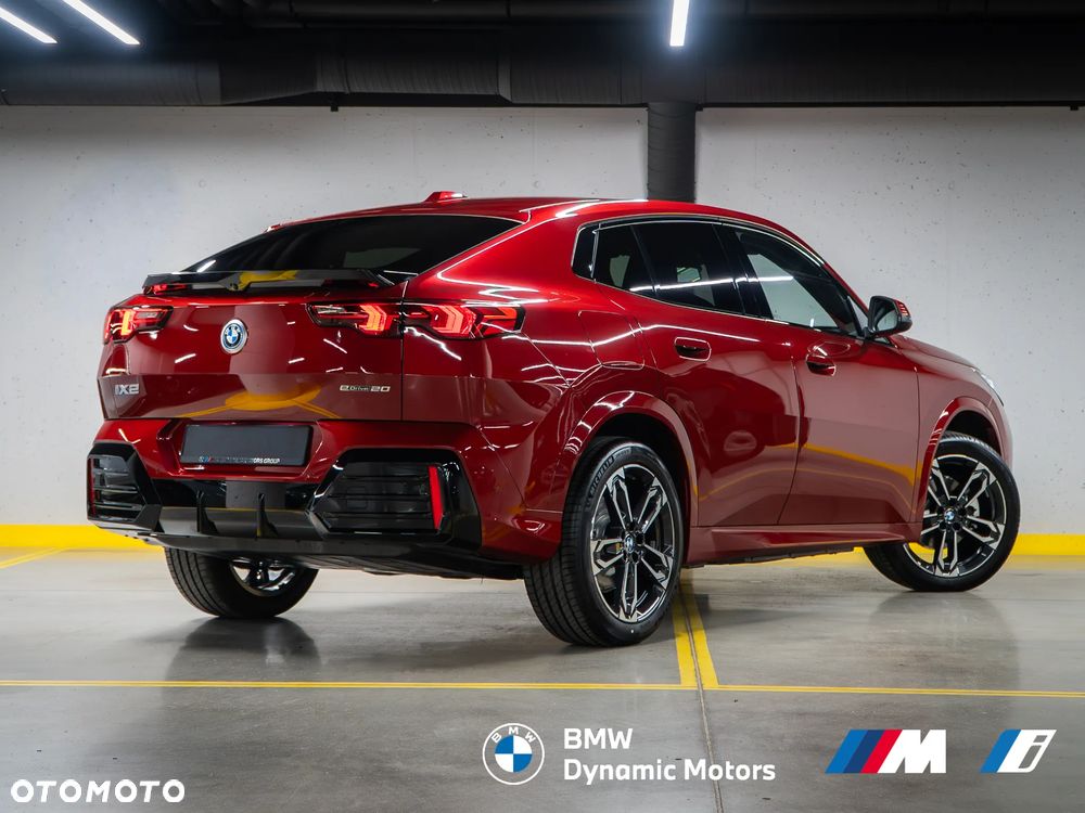 BMW iX2 eDrive20 - 4