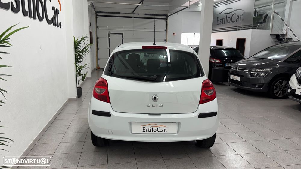 Renault Clio 1.2 16V Dynamique - 18