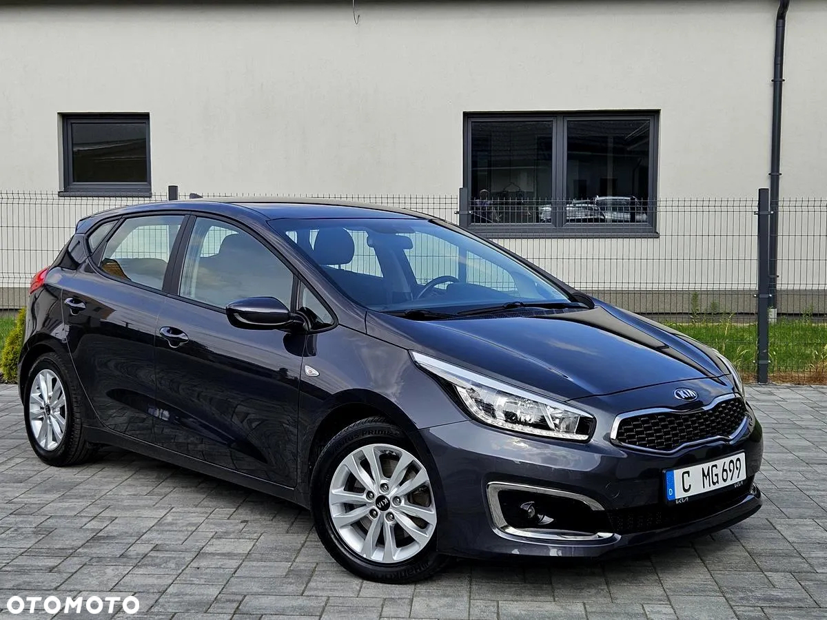 Kia Ceed 1.4 CVVT Dream Team Edition - 16