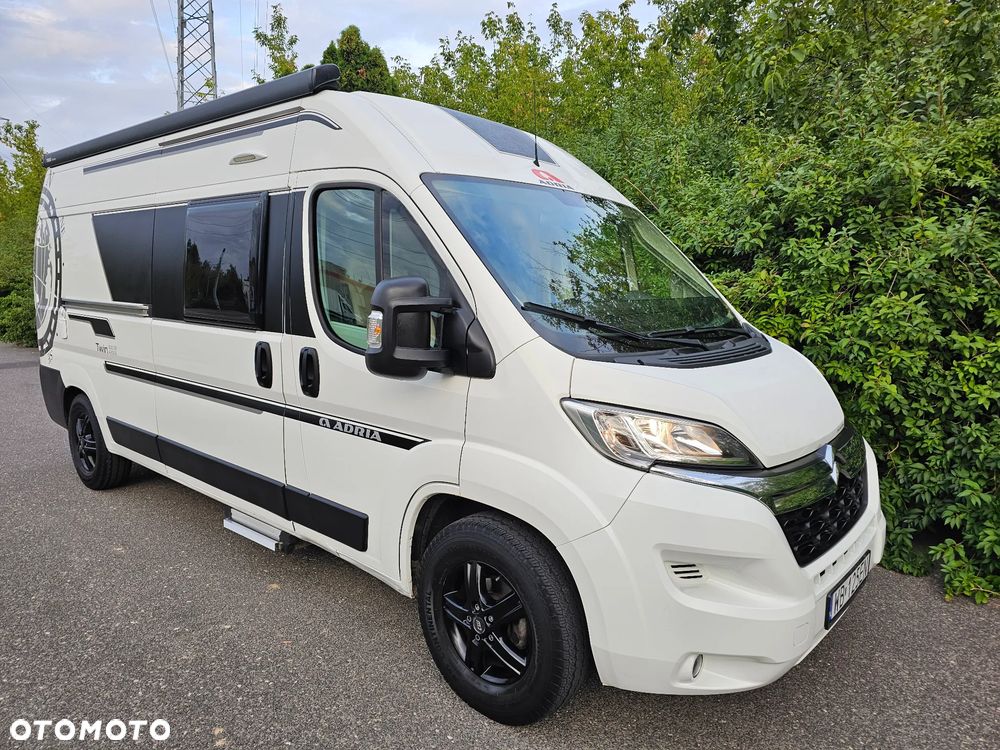 Adria TWIN 600 LUX Zimowy Hak MAX doposażony - 1