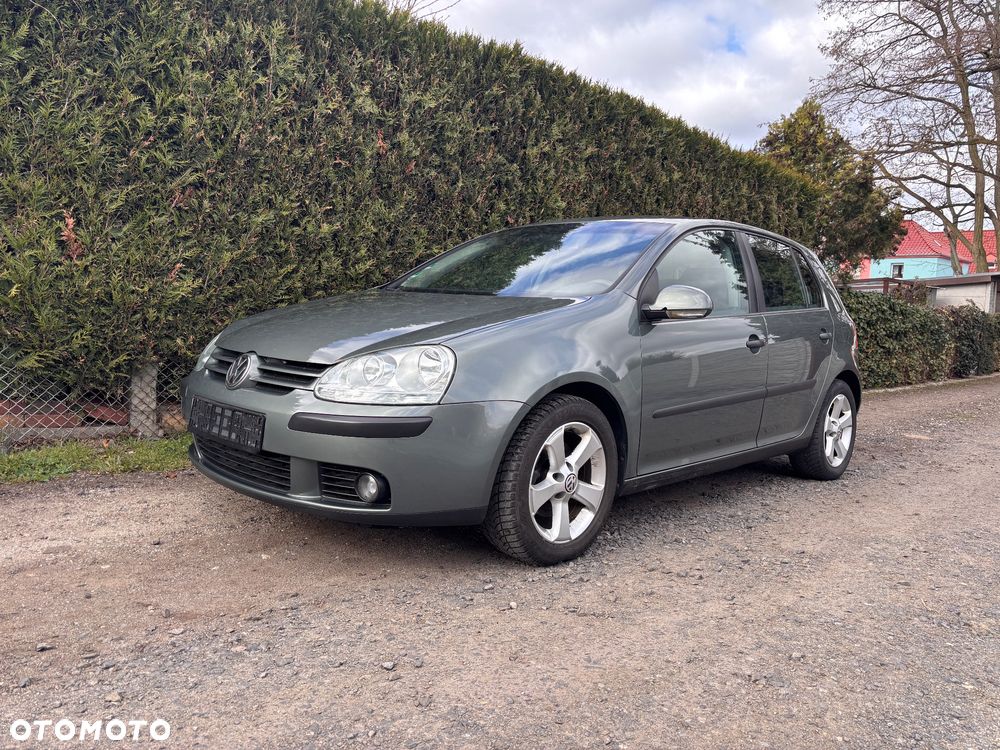 Volkswagen Golf 1.6 Trendline - 1
