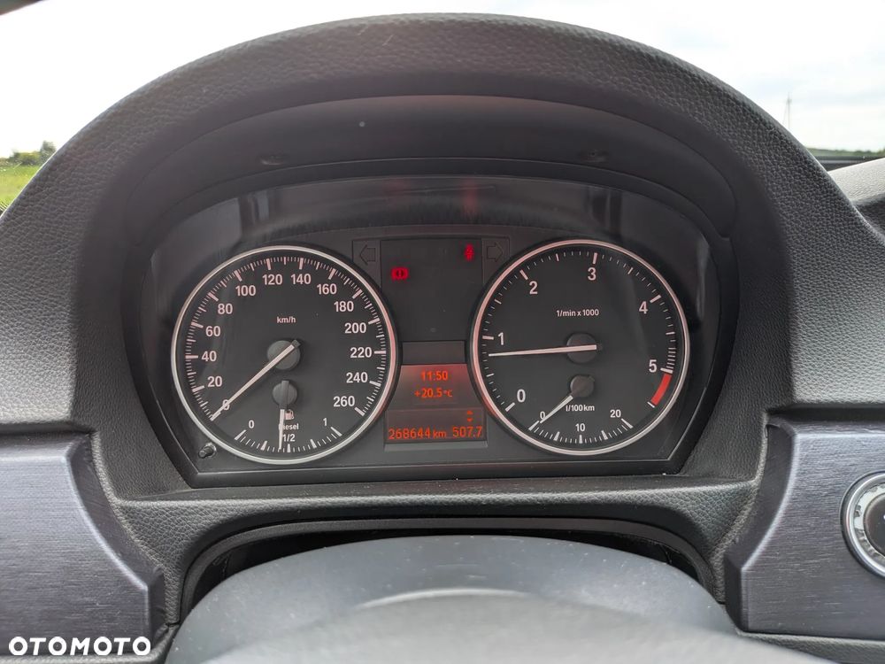 BMW Seria 3 318d - 6