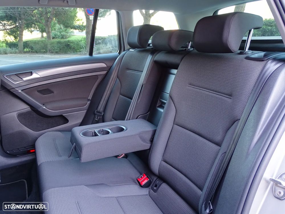 VW Golf Variant 1.0 TSI Confortline - 8