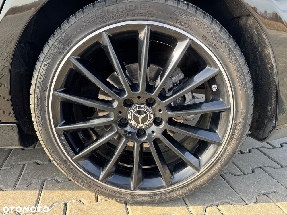 Mercedes-Benz CLA 250 7G-DCT AMG Line - 15