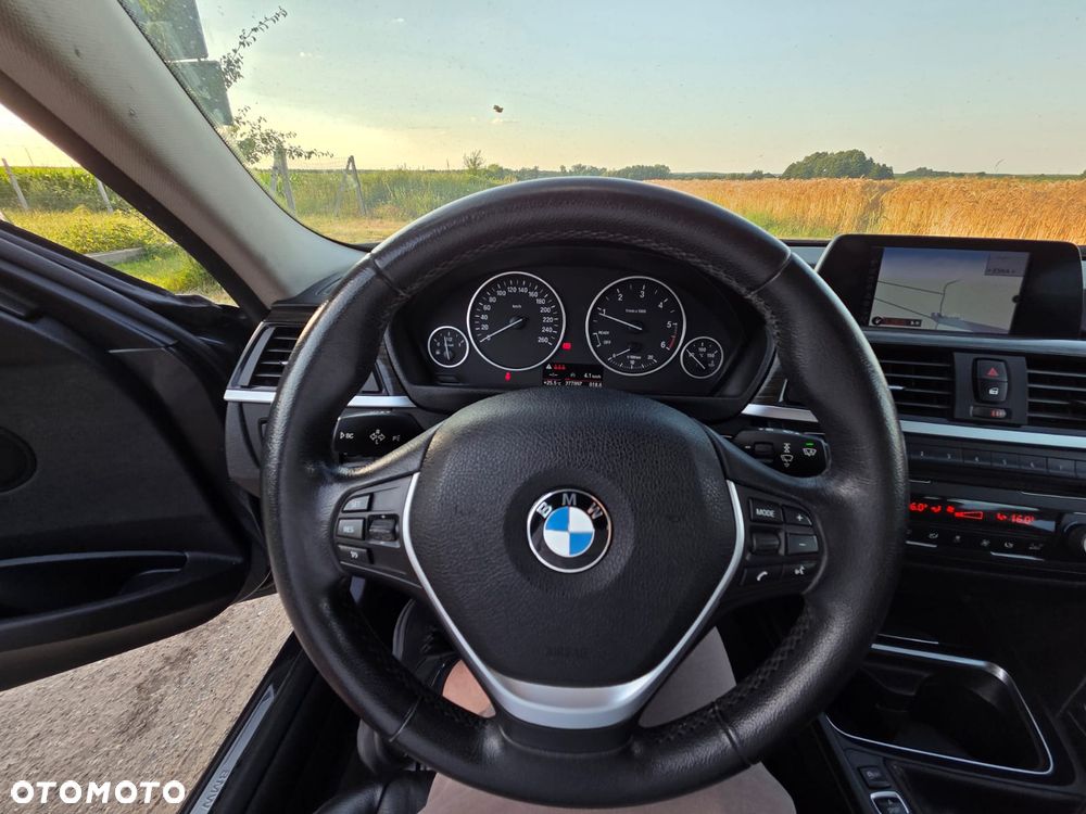 BMW Seria 3 320d Efficient Dynamics - 26