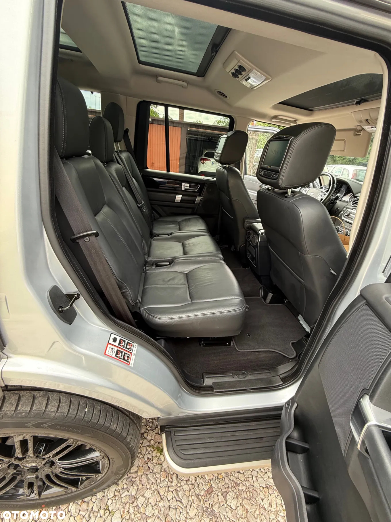 Land Rover Discovery 3.0 Si6 HSE Luxury - 12