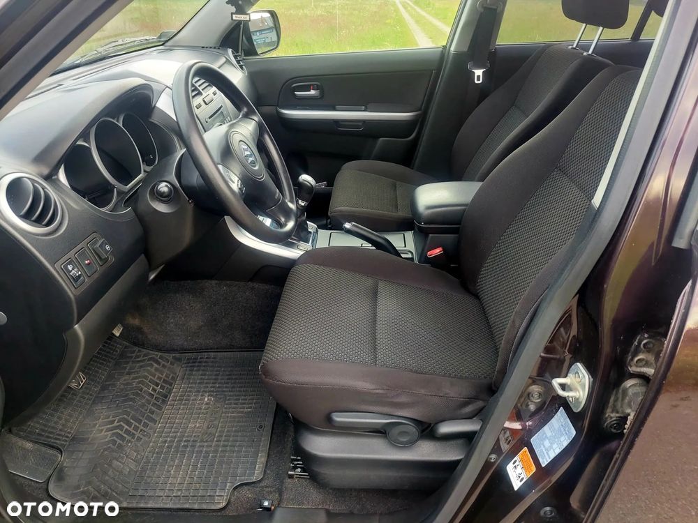 Suzuki Grand Vitara 2.0 Comfort - 13