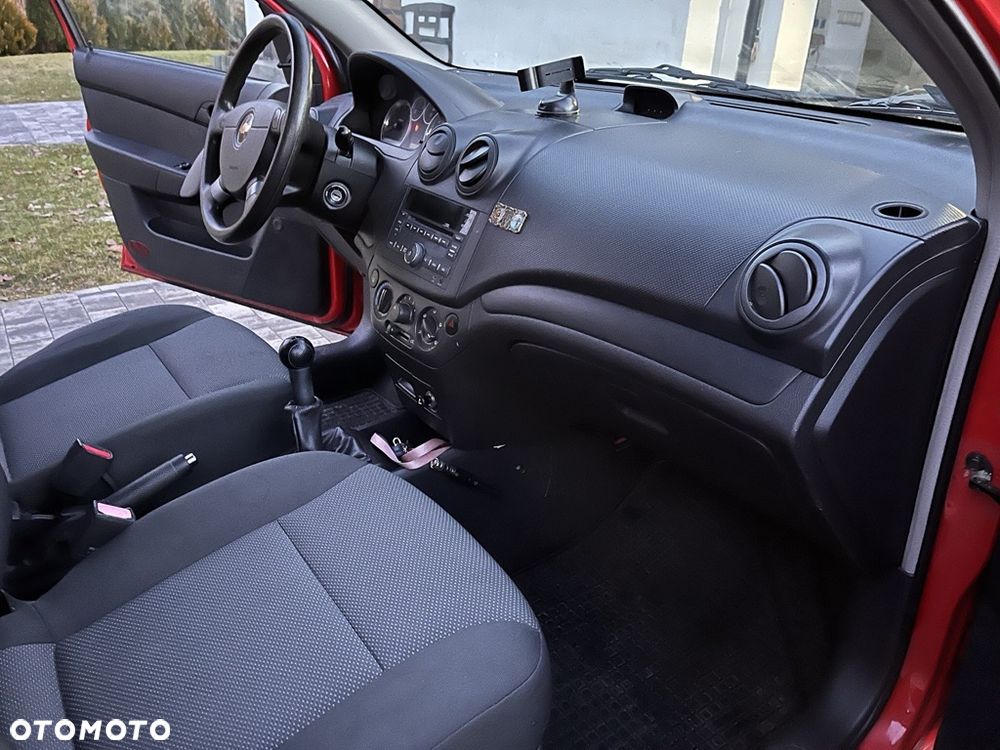 Chevrolet Aveo 1.2 16V Base - 6