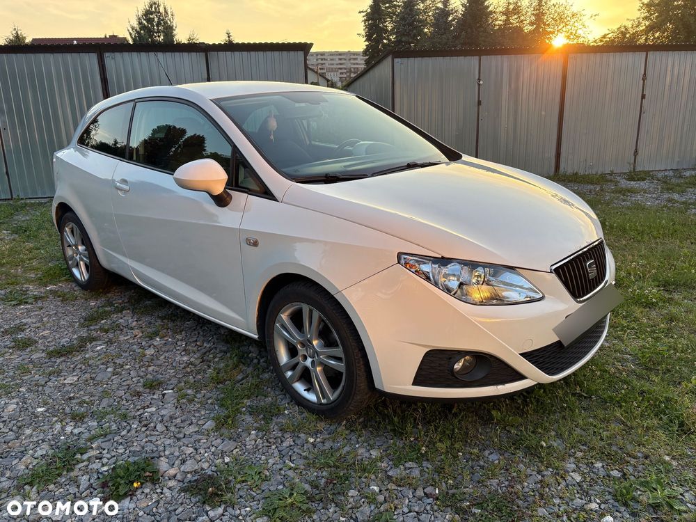 Seat Ibiza SC 1.6 TDI DPF Sport - 2