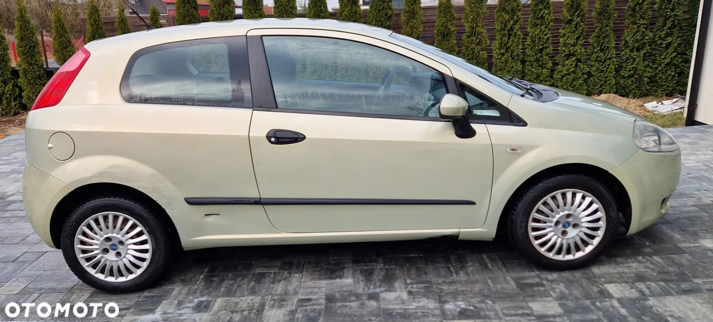 Fiat Grande Punto 1.4 8V Active - 4