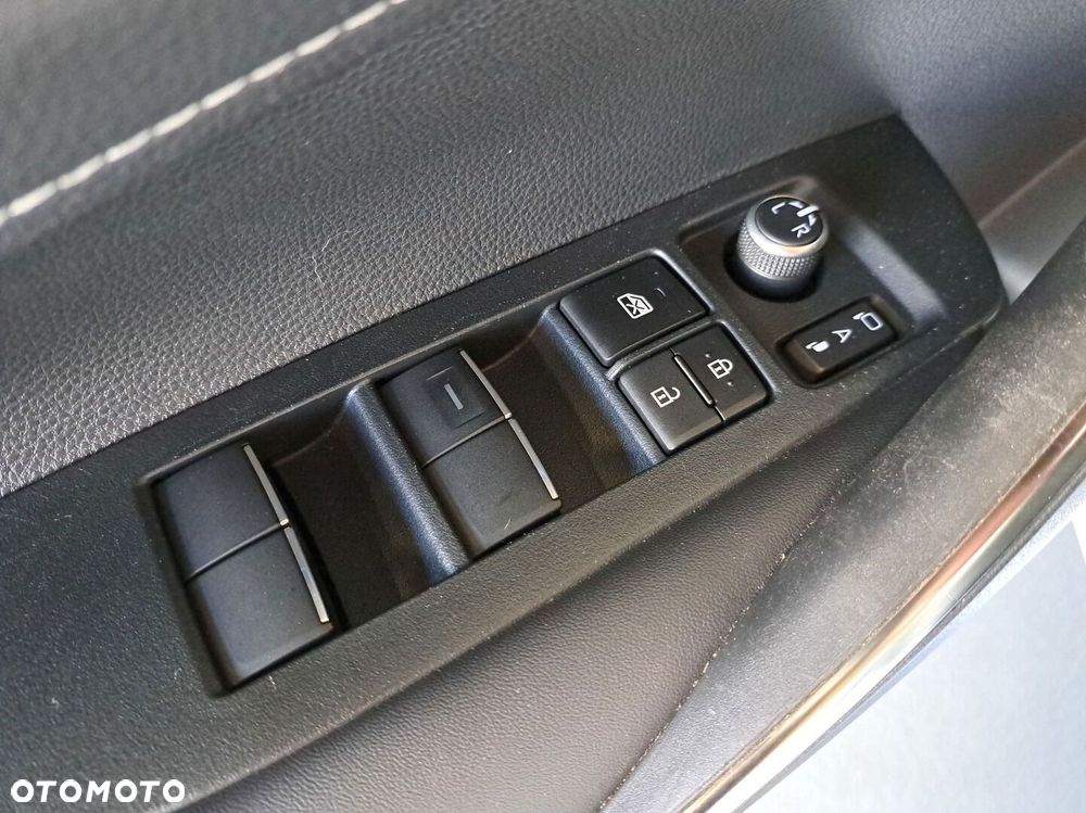 Toyota Corolla 1.8 Hybrid Style - 36