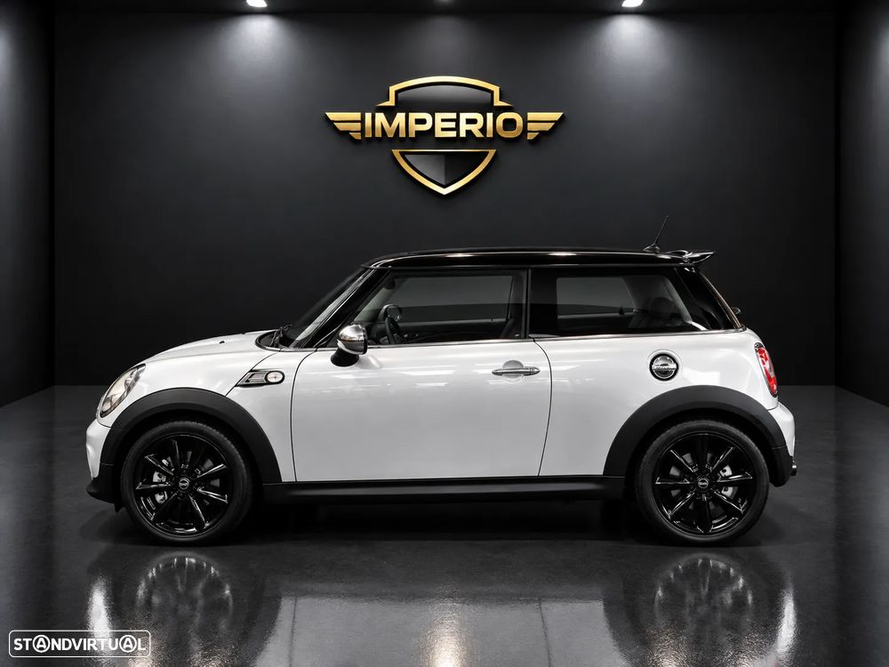 MINI 3 Portas Cooper D - 4