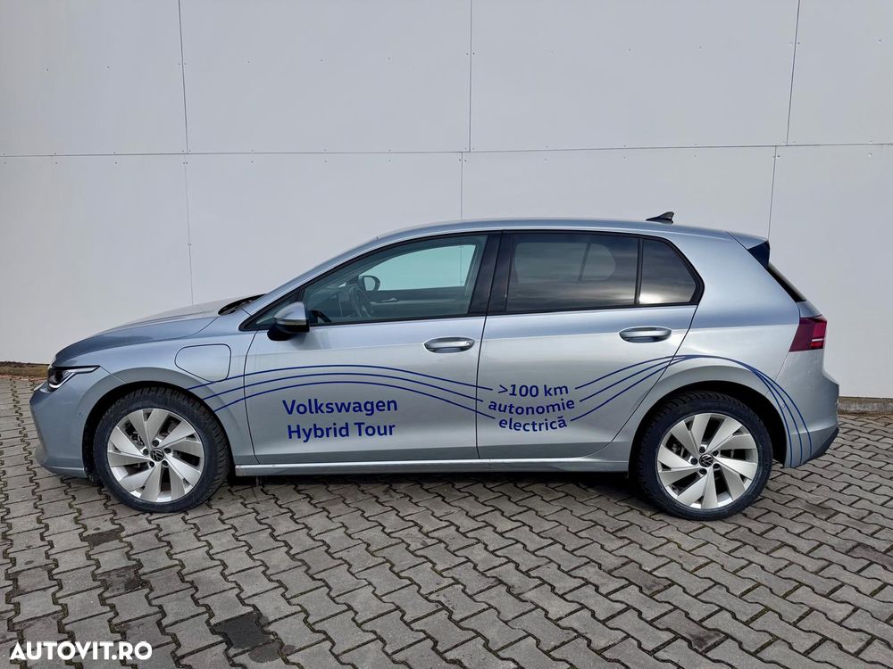 Volkswagen Golf 2025 photo 2