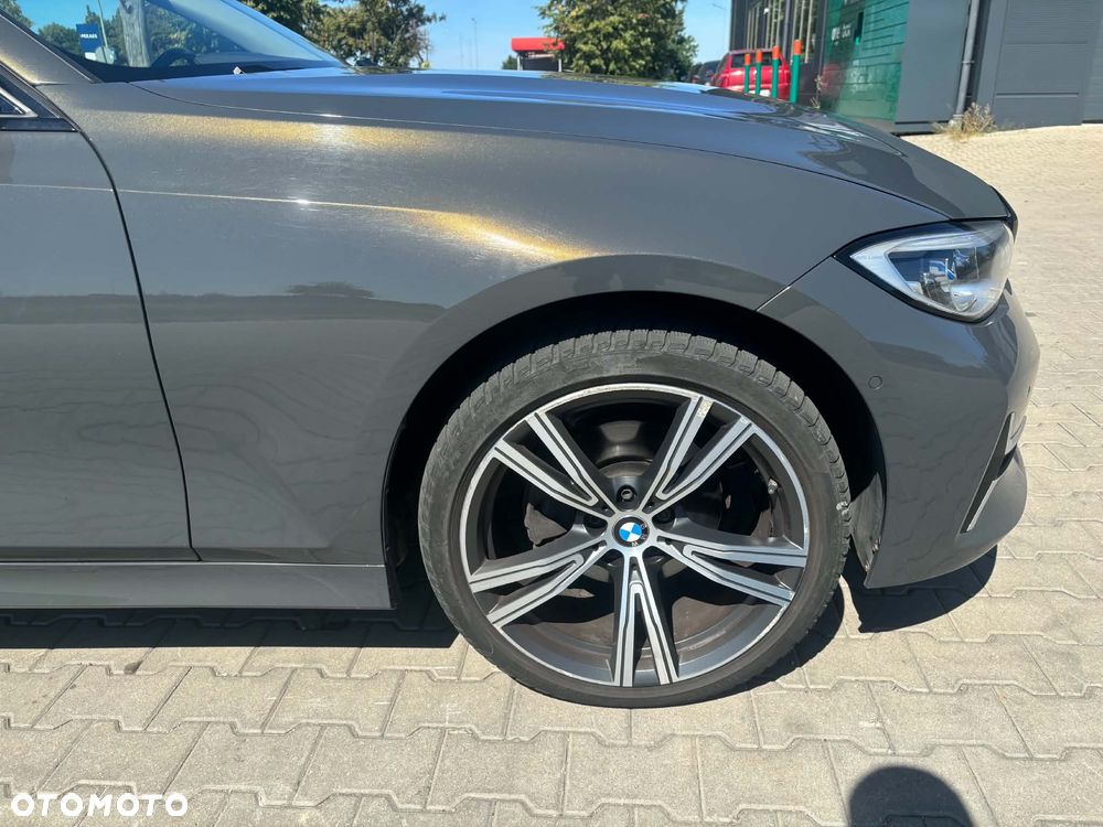 BMW Seria 3 320d xDrive Luxury Line Purity sport - 6