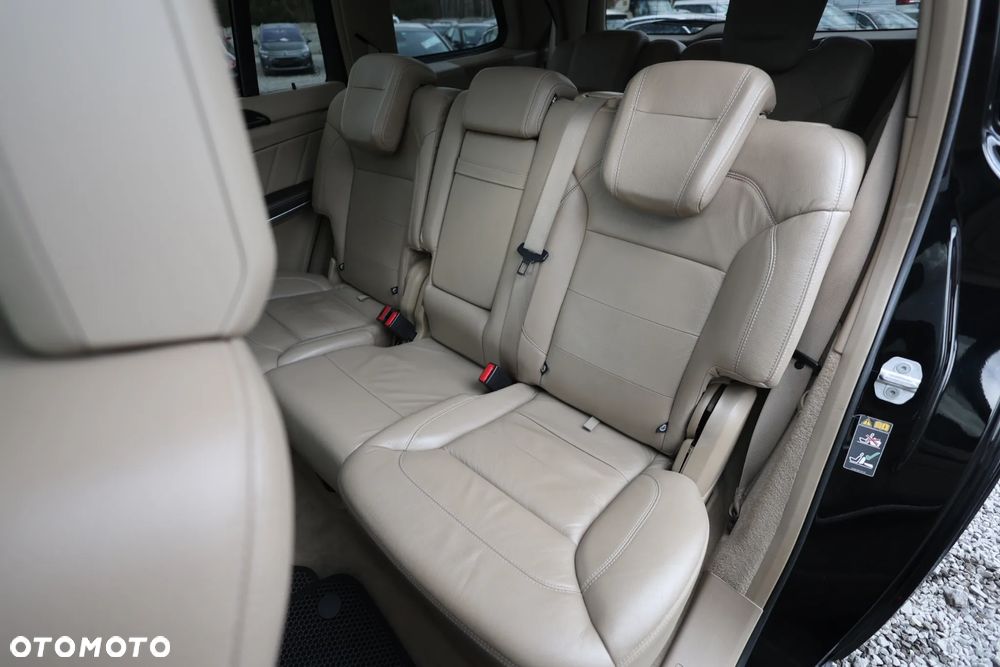 Mercedes-Benz GL 500 4-Matic - 35