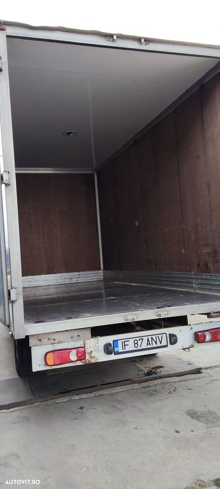 Volkswagen Crafter - 11