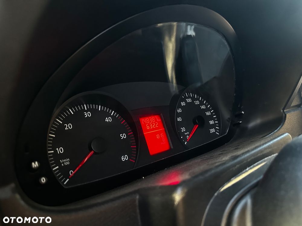Volkswagen Crafter - 13