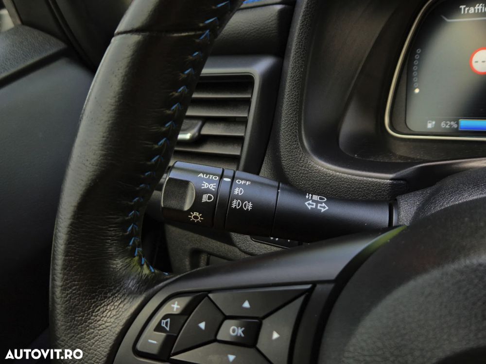 Nissan LEAF 40 kWh N-Connecta - 18