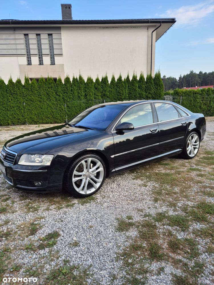 Audi A8 4.2 Quattro - 10