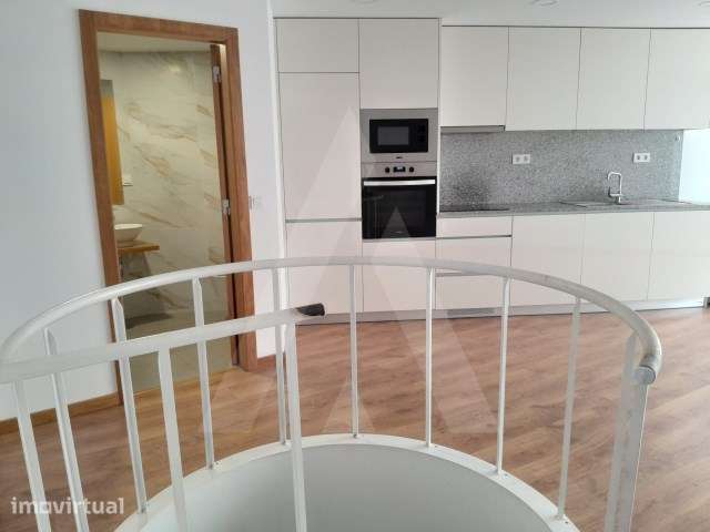 Apartamento T1 Duplex no centro de Aveiro - Grande imagem: 5/21