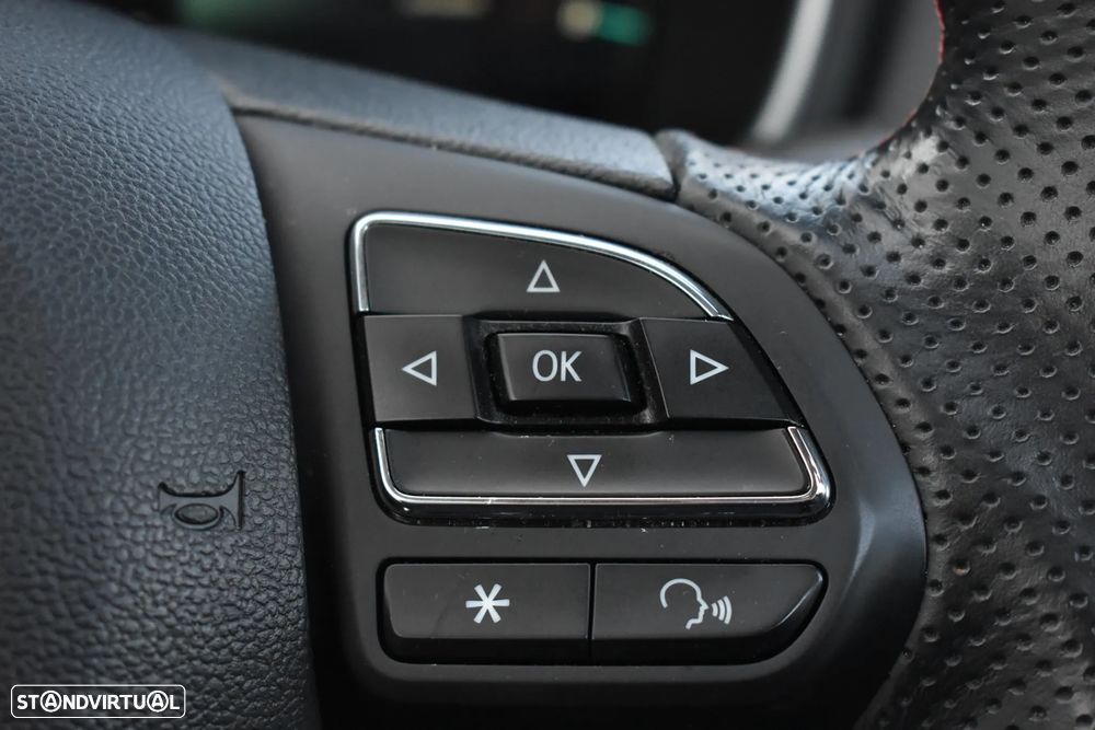 MG EHS 1.5 T-GDI Plug-in Hybrid Luxury - 32