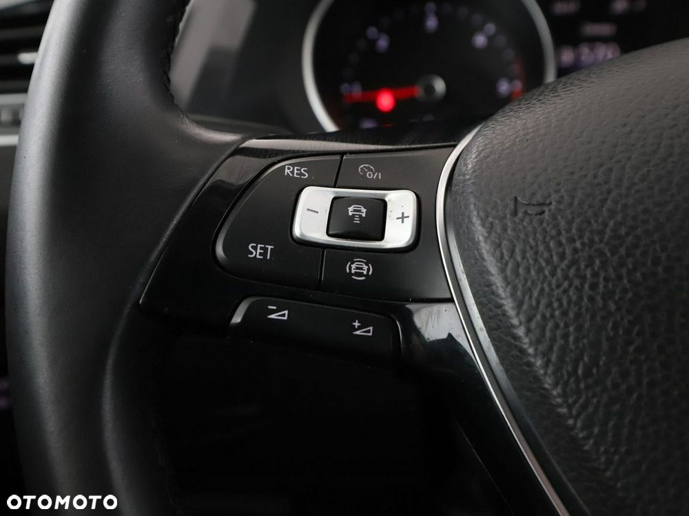 Volkswagen Tiguan 2.0 TDI SCR DSG Life - 35