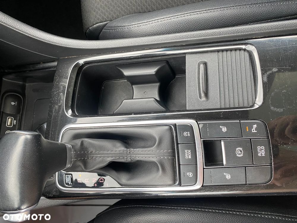 Kia Optima Sportagon 1.7 CRDI DCT Business Supreme - 23