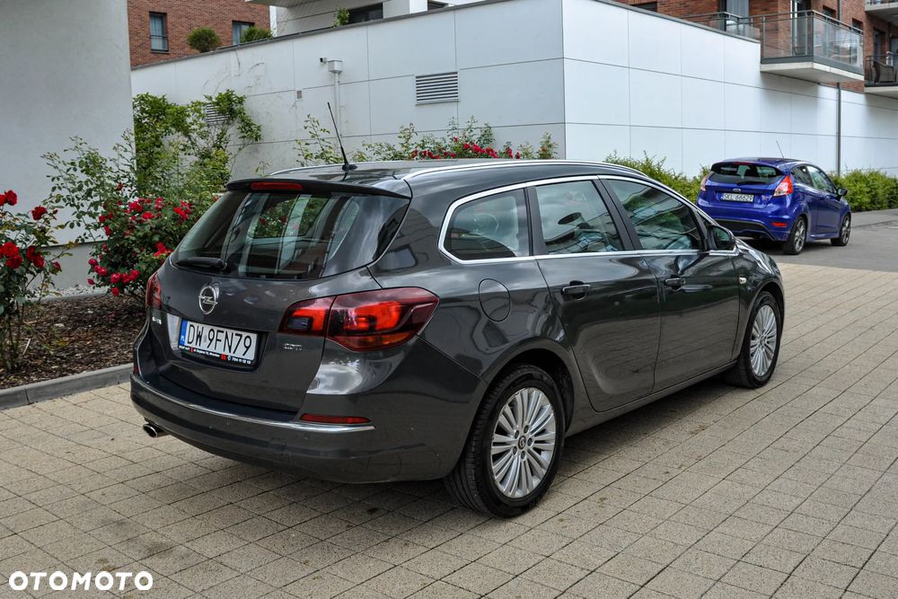 Opel Astra - 4