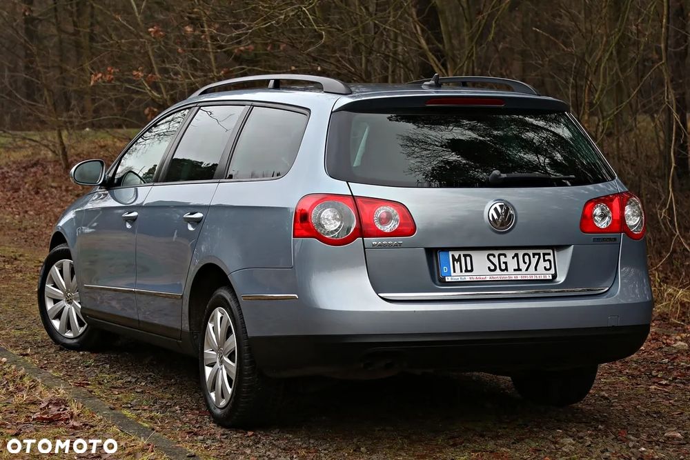 Volkswagen Passat Variant 1.9 TDI Individual Chrom dunkel - 11
