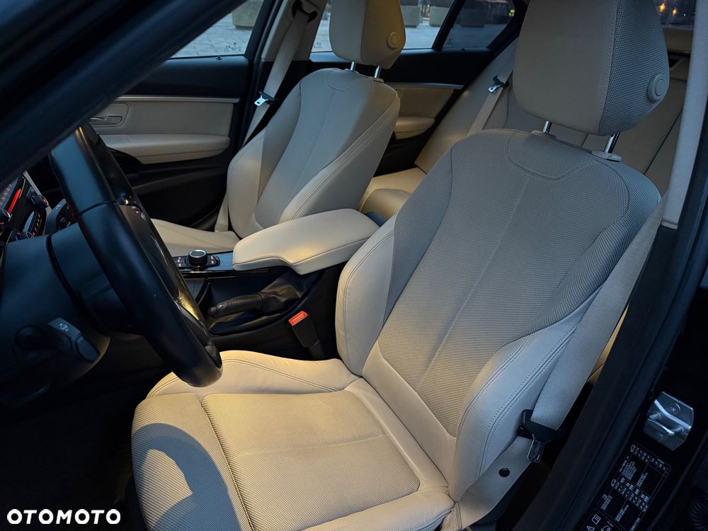 BMW Seria 3 330i GPF Sport Line - 12