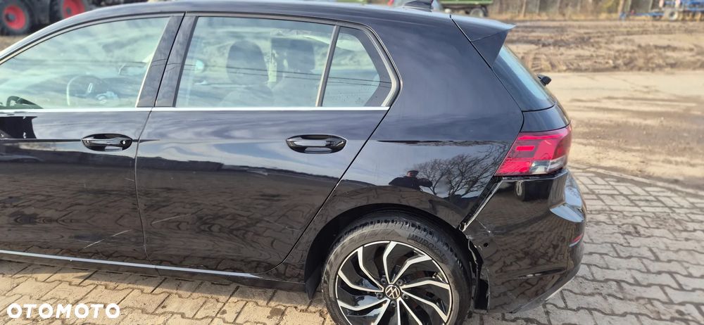 Volkswagen Golf - 11