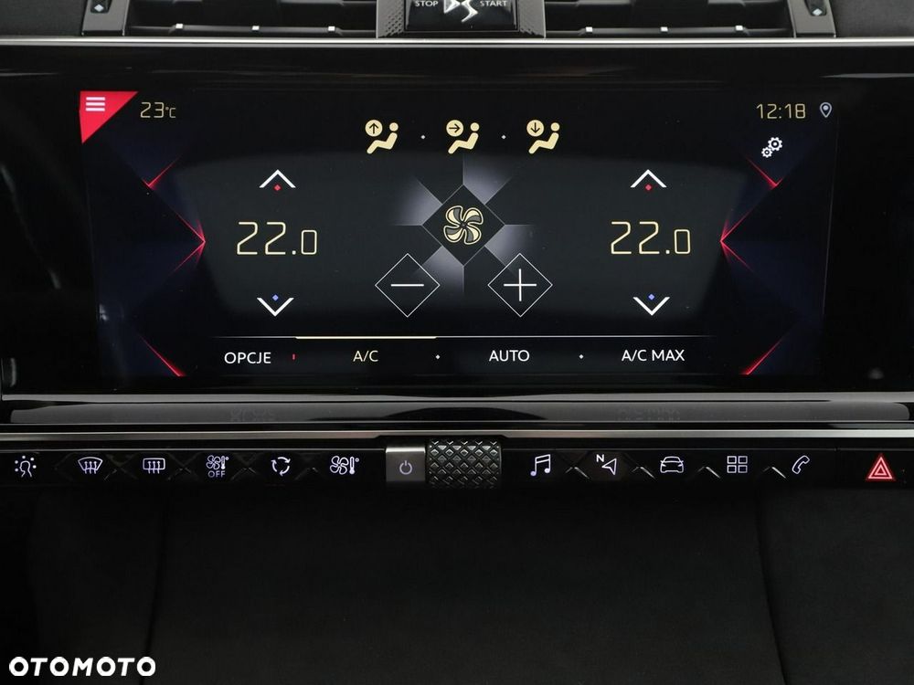 DS Automobiles DS 7 Crossback 2.0 BlueHDi Performance Line + - 28