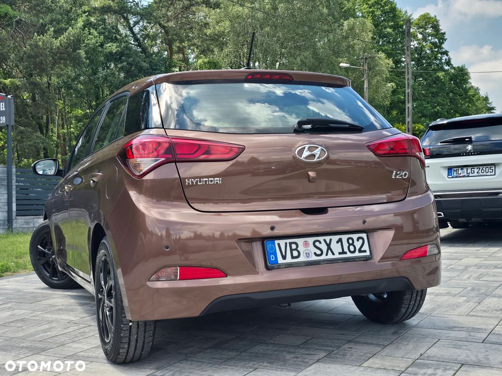 Hyundai i20 1.2 Fifa World Cup Edition - 10