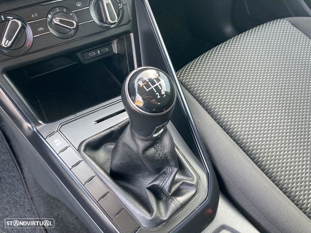 VW Polo 1.0 Confortline - 19