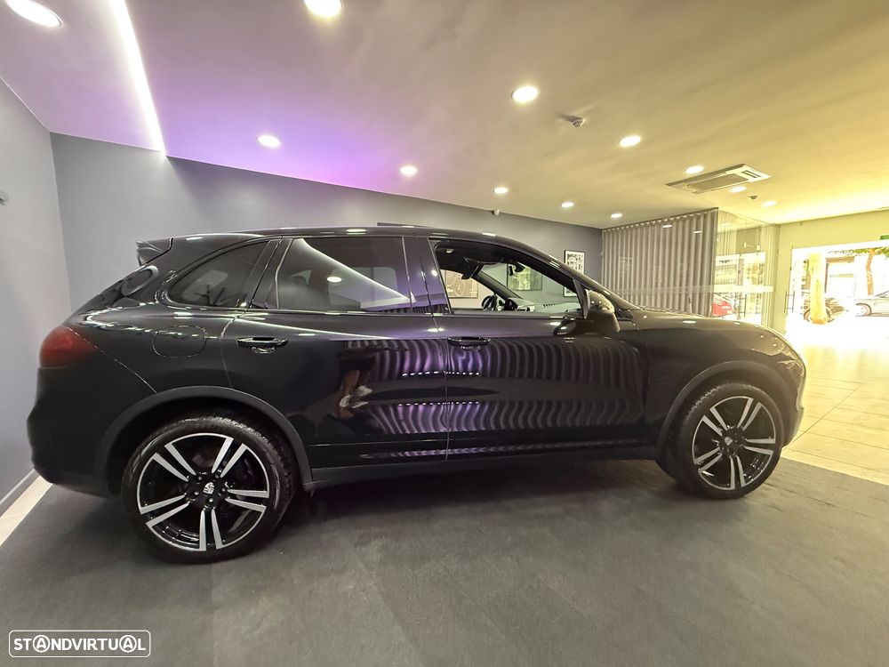 Porsche Cayenne Diesel Tiptronic S - 34