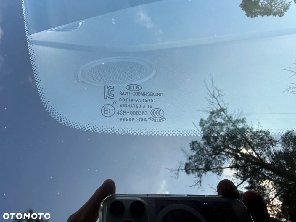 Kia Carens - 36
