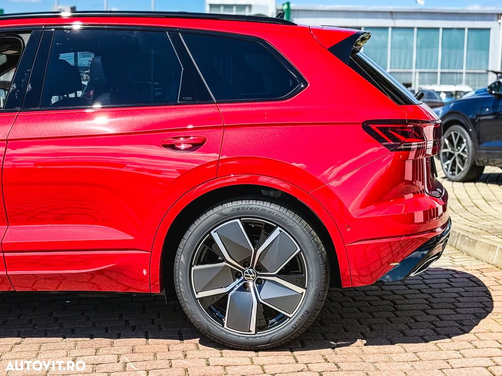 Volkswagen Touareg V6 TDI 4MOTION R-Line - 27