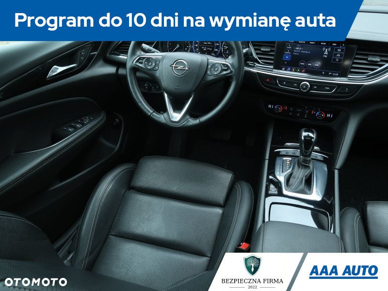 Opel Insignia - 8