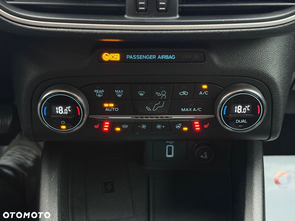 Ford Focus 2.0 EcoBlue Titanium X - 16