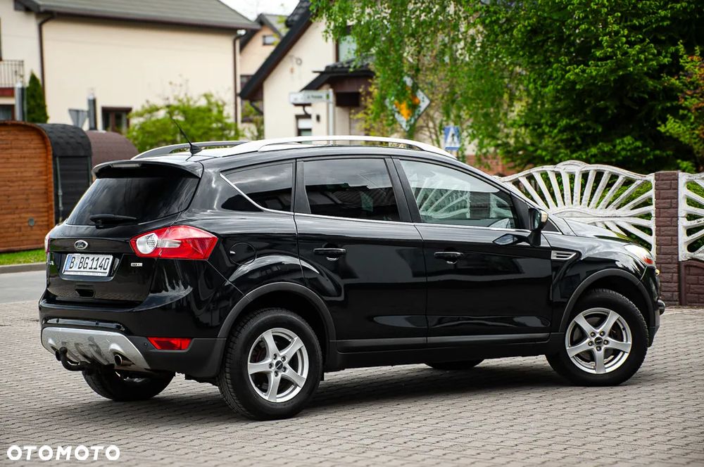 Ford Kuga 2.0 TDCi 4x4 Titanium - 24