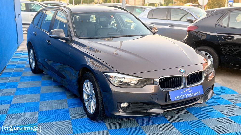 BMW 316 d Touring Line Luxury - 2