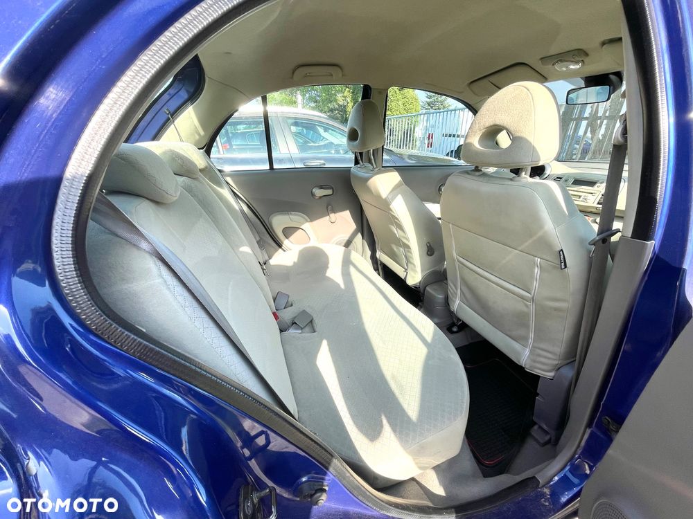Nissan Micra 1.2 Visia + - 6