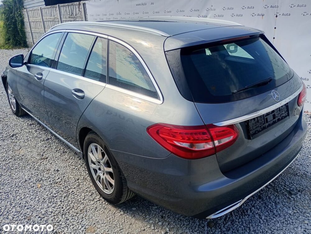 Mercedes-Benz Klasa C 180 (BlueEFFICIENCY) - 4